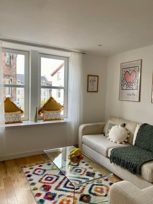 3-Bedroom Flat In The City Centre Next To The River Ness Inverness Eksteriør billede